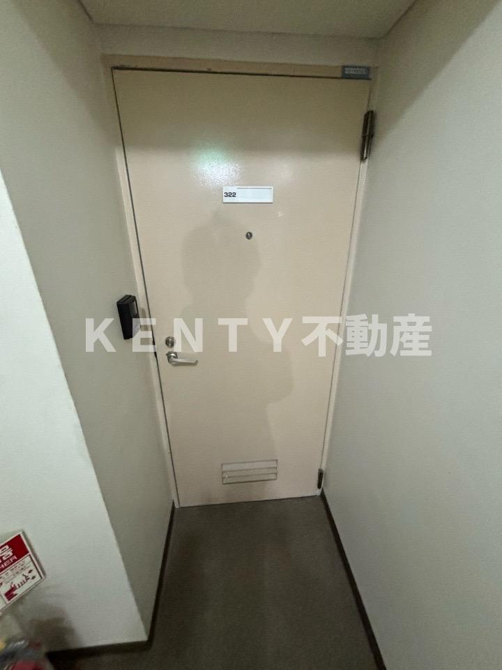 玄関　収納もある玄関です