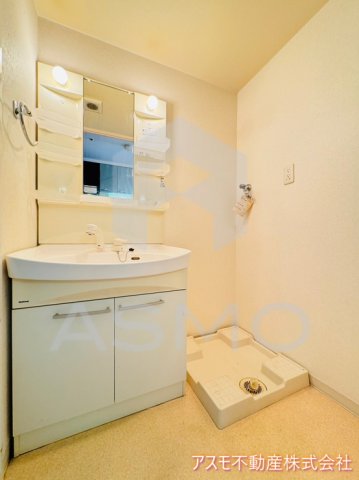 洗面設備　同マンション別部屋　参考写真