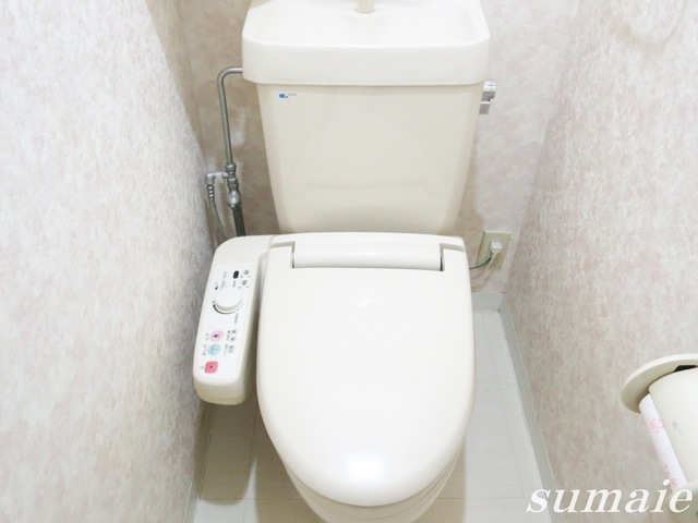 トイレ　温水洗浄機能付きトイレ