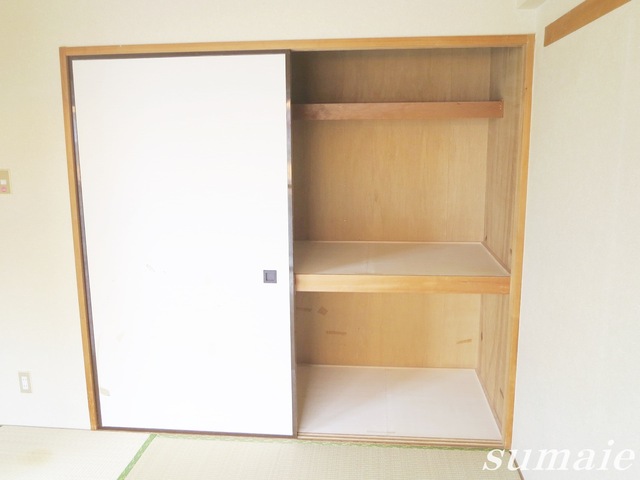 収納　和室の押入れです