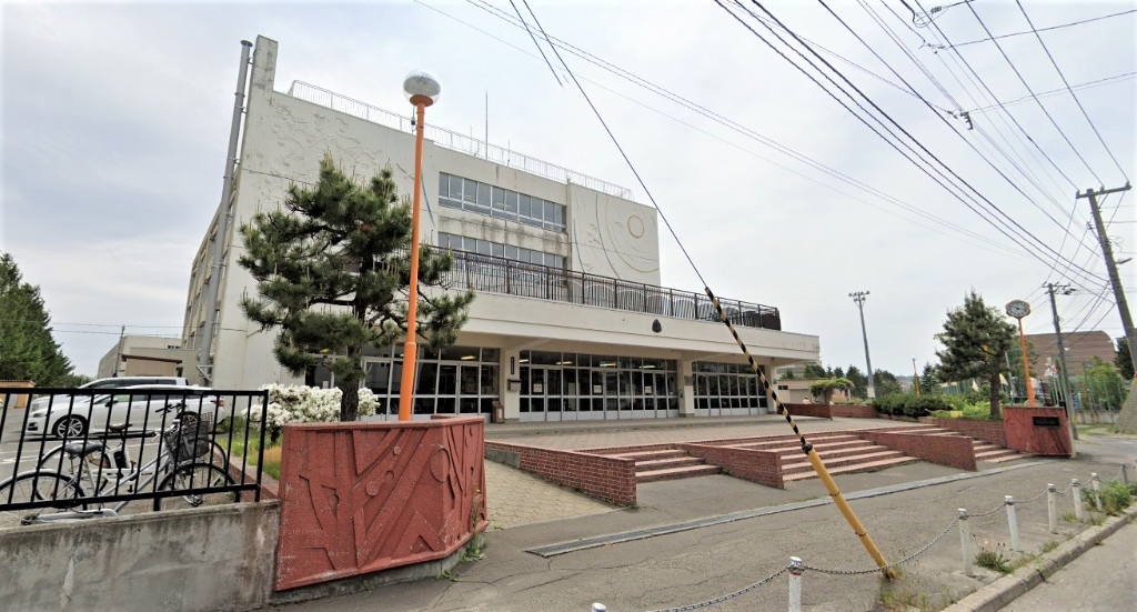 小学校　札幌市立平岸高台小学校（小学校）まで1232m