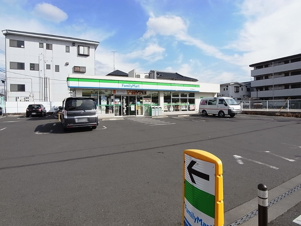 コンビニ　ファミリーマート 松戸松飛台店（コンビニ）まで396m