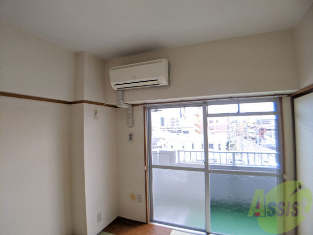 その他設備　あらかじめエアコンがついています。夏も冬も快適ですよ。