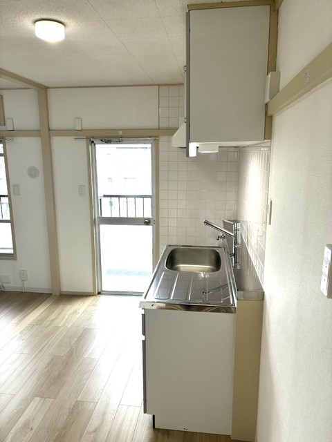UR千葉幸町の居間写真