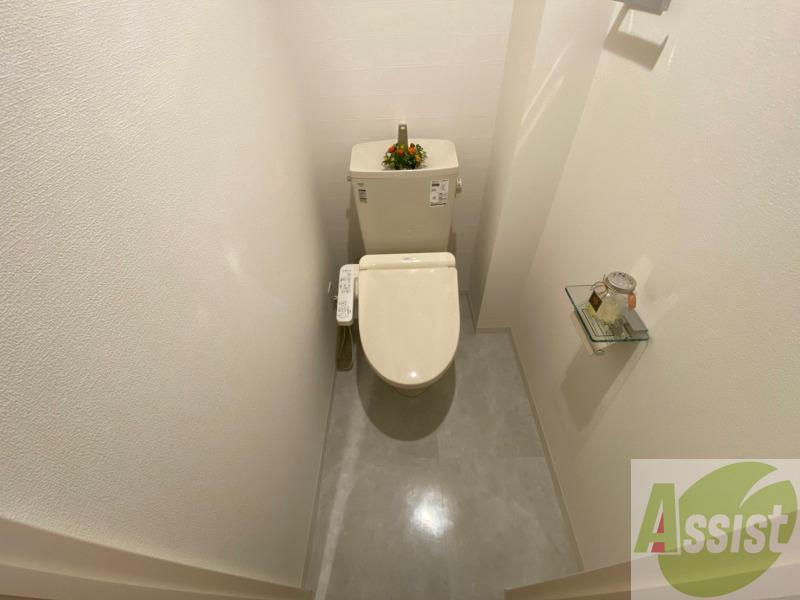 トイレ　こちらはトイレです。清潔感があり、安心して使用できます。