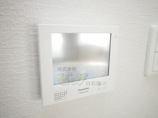 セキュリティ　防犯面で安心のＴＶモニターホン設備が付いています♪