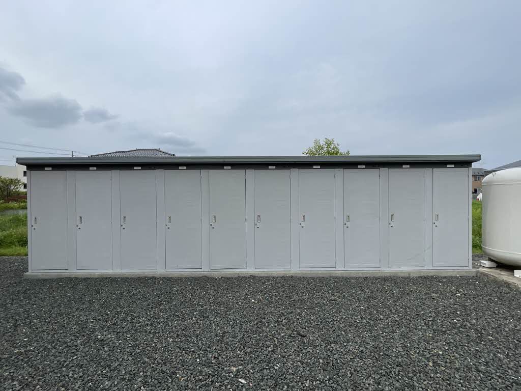 建物外観　ストッカー