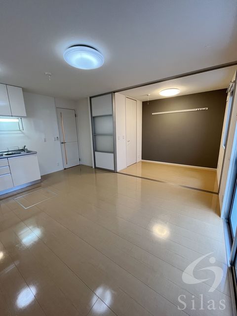 ＪＲ大阪環状線 桃谷駅 徒歩3分 2階建 築17年の居間写真