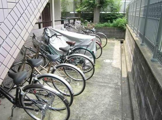 東急東横線 綱島駅 徒歩5分 3階建 築27年の外観写真