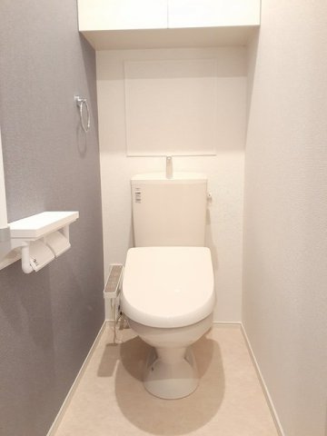トイレ　落ち着いたトイレです