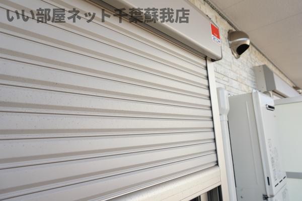 バルコニー　シャッター付