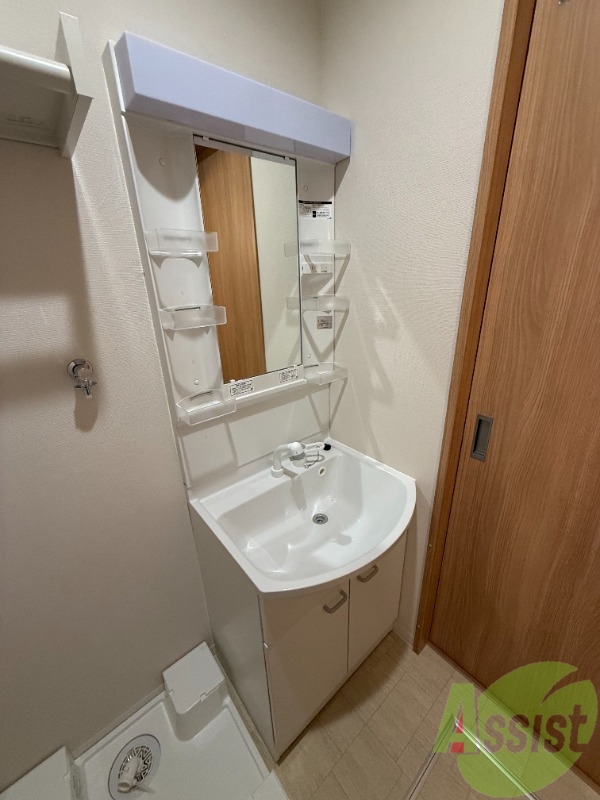 洗面設備　洗面所の写真です。朝の準備が捗りますね！