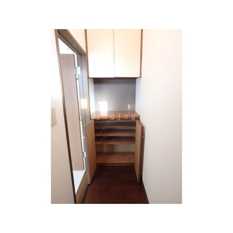 収納　収納が大きく、たくさんものが入ります。
