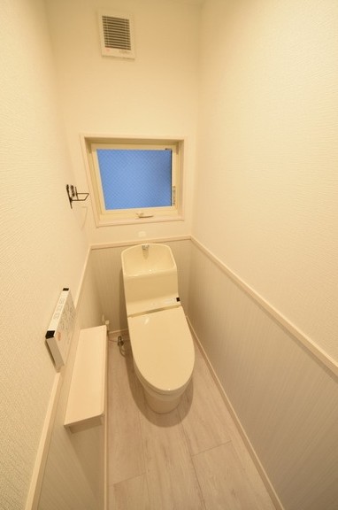 トイレ　※別部屋参考写真