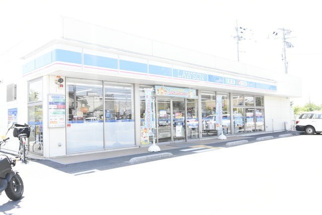 コンビニ　ローソン大門小入口店（コンビニ）まで854m