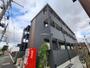 上野芝駅より徒歩17分 3階 築2年11ヶ月の賃貸物件