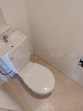 トイレ　※別号室参考写真