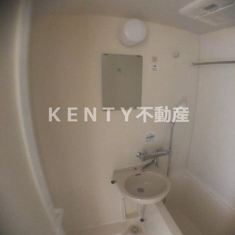 洗面設備　使いやすい洗面所です