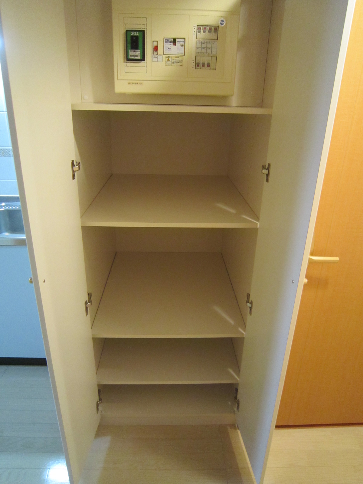 収納　廊下収納