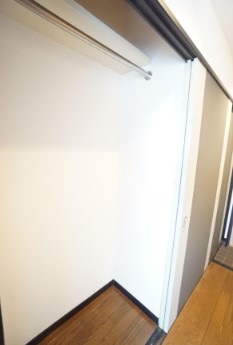 収納　※写真は同物件の別号室になります。