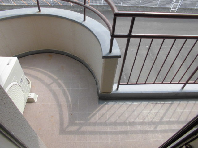 野色マンションの内装写真
