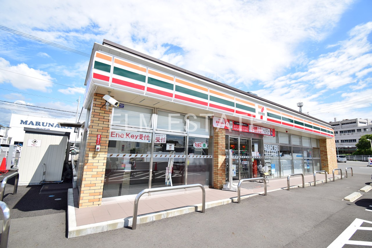 コンビニ　セブンイレブン静岡丸子新田店（コンビニ）まで311m