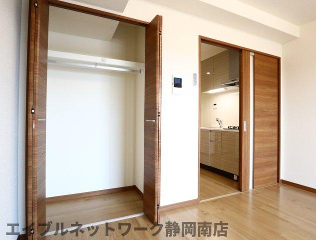 【静岡市駿河区中田のマンションの収納】