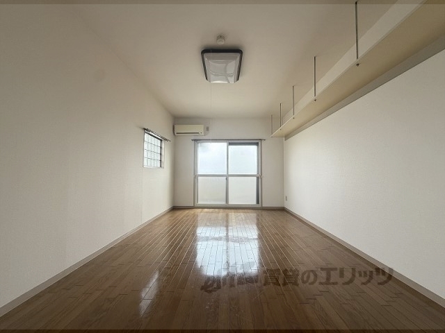 居室・リビング　居室