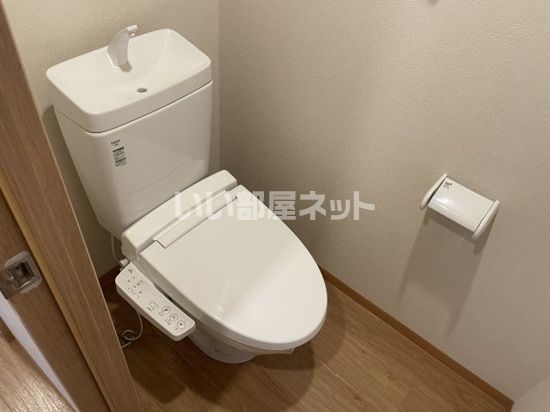 【レジデンス　アルファベットのトイレ】