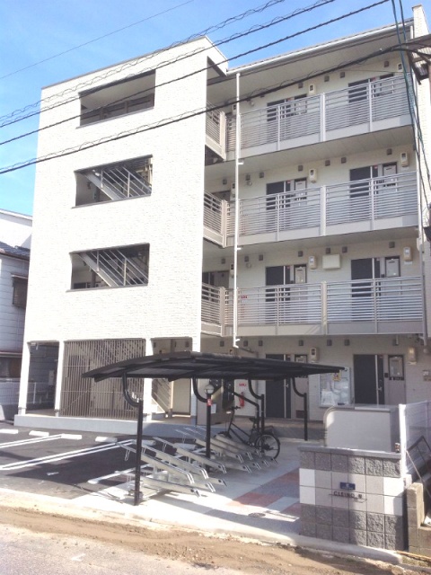 広島市南区翠のアパートの建物外観