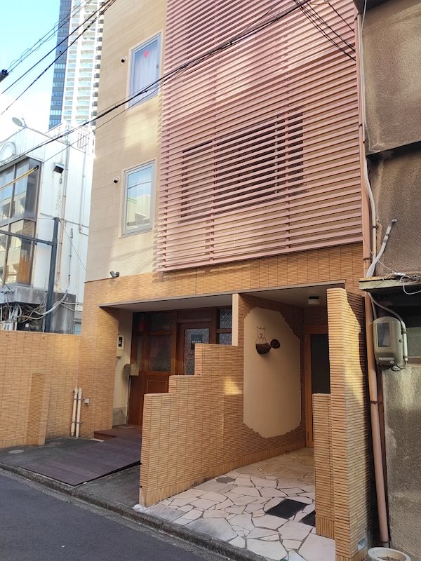 【e池下の建物外観】