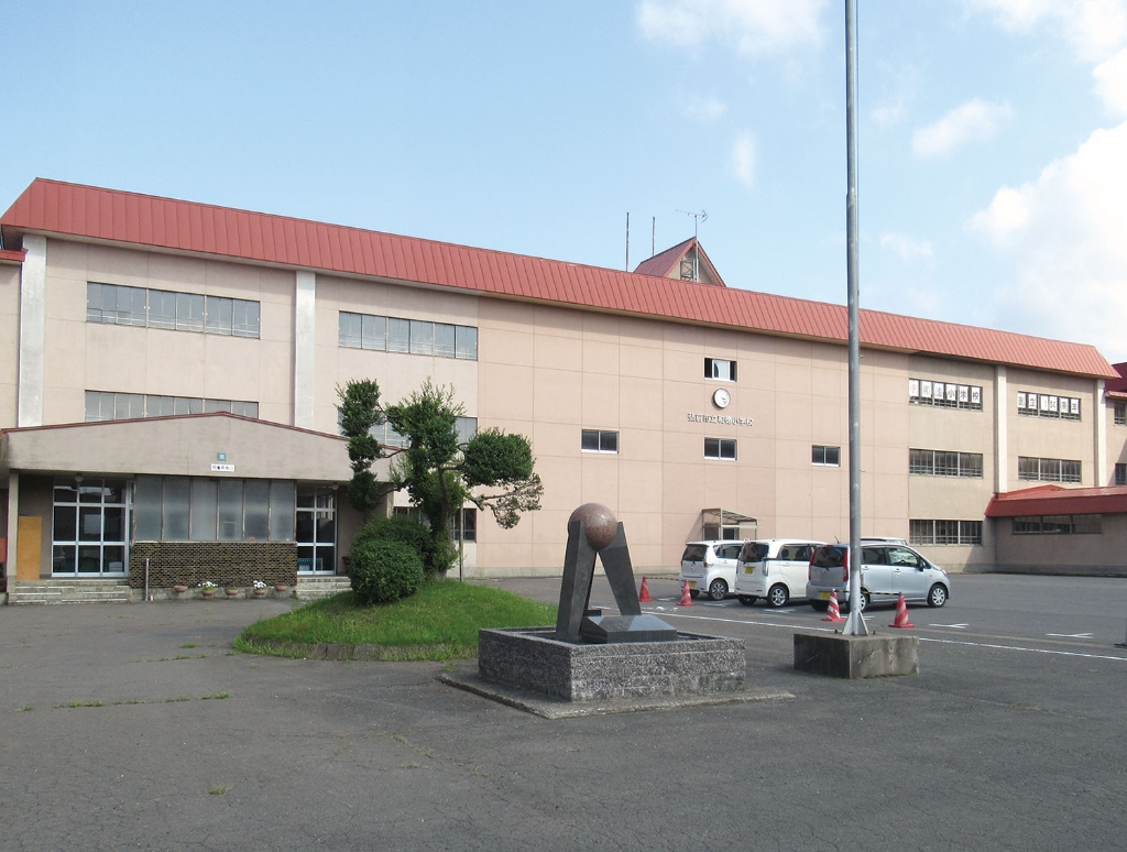 【カーサ植田町の小学校】