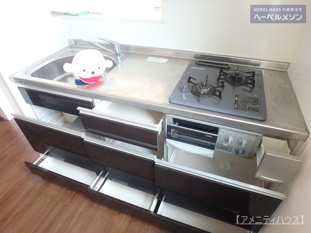 キッチン　[参考]クリーニング前の画像となりますｂｙアメニティハウス