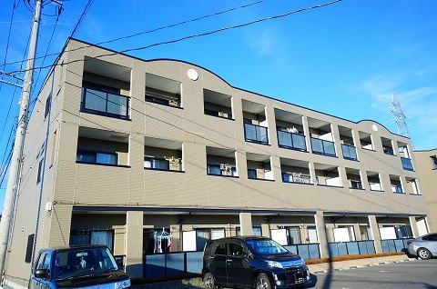 郡山市日和田町のマンションの建物外観