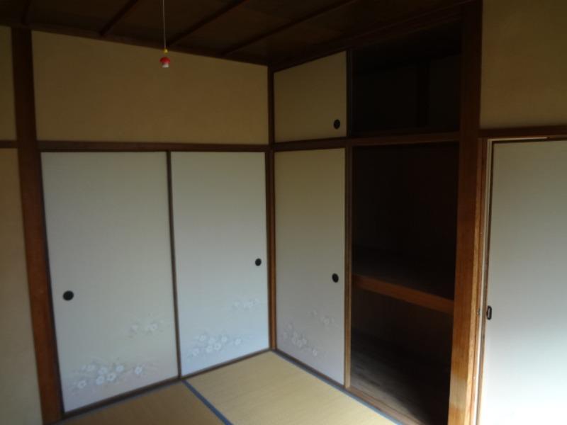 ＪＲ山陽本線 姫路駅 バス乗車時間：10分 最寄りバス停で下車 徒歩8分 2階建 築48年の内装写真