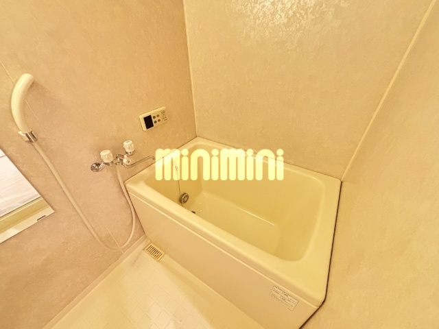 バス・シャワールーム　バスルーム