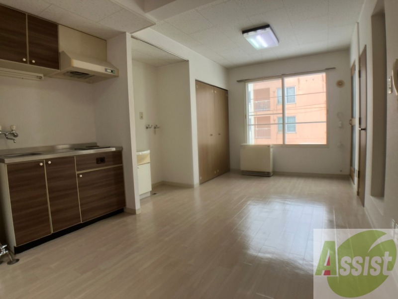 居室・リビング　明るいお部屋は気持ちよく過ごせそうですね。