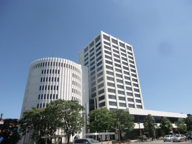 銀行　大垣共立銀行本店（銀行）まで330m