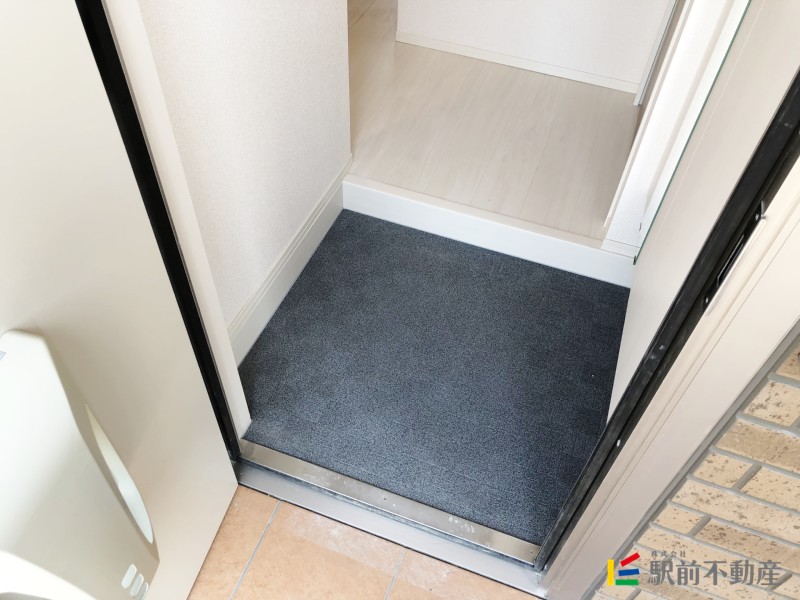 玄関　写真は現況優先