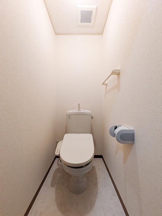 トイレ　きれいなトイレです