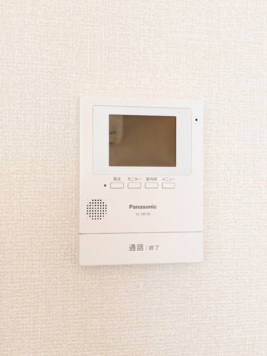セキュリティ　来訪者の姿が確認できます。