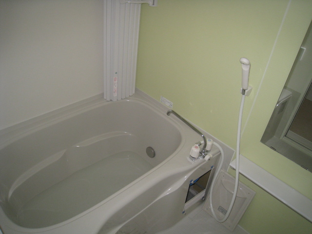 バス・シャワールーム　追焚給湯付きバス