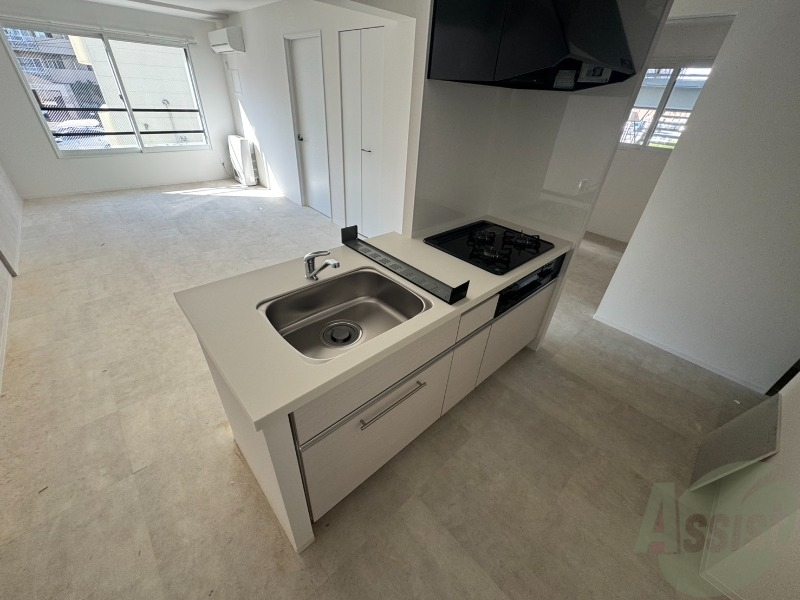 キッチン　キッチンはスペースも広々していて使いやすそうですよ！