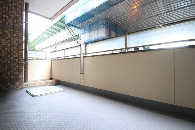 バルコニー　※別号室の参考写真のため、現況優先です。