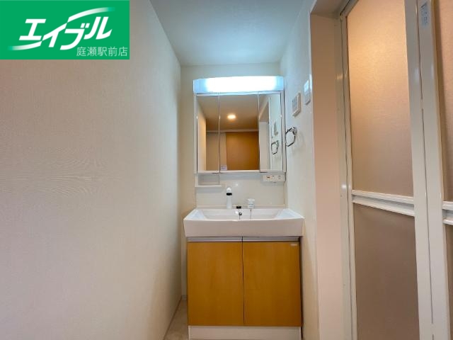 洗面設備　洗髪洗面化粧台（イメージ）