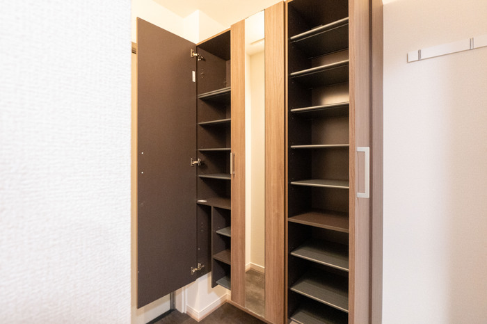 玄関　シューズボックス付き