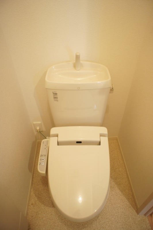 トイレ　図面と現状に相違がある場合には現状を優先