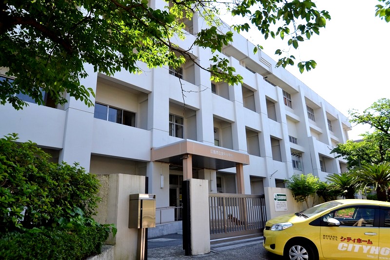 小学校　広島市立庚午小学校（小学校）まで680m