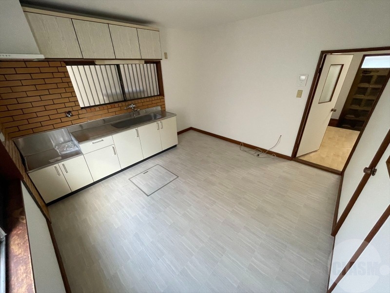 居室・リビング　８帖のリビングです