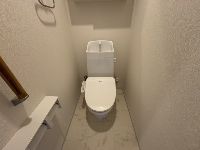 トイレ　ベルク栄